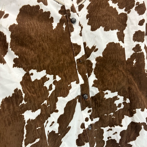 Shyanne Brown and White Western Shirt - Picture 8 of 8